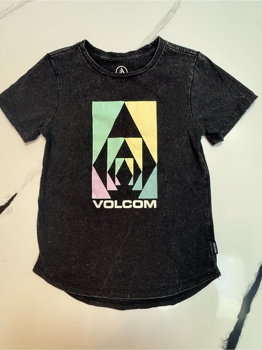 Volcom Boys Size 6 Black Acid Wash Graphic T Shirt Skate Surf Tee